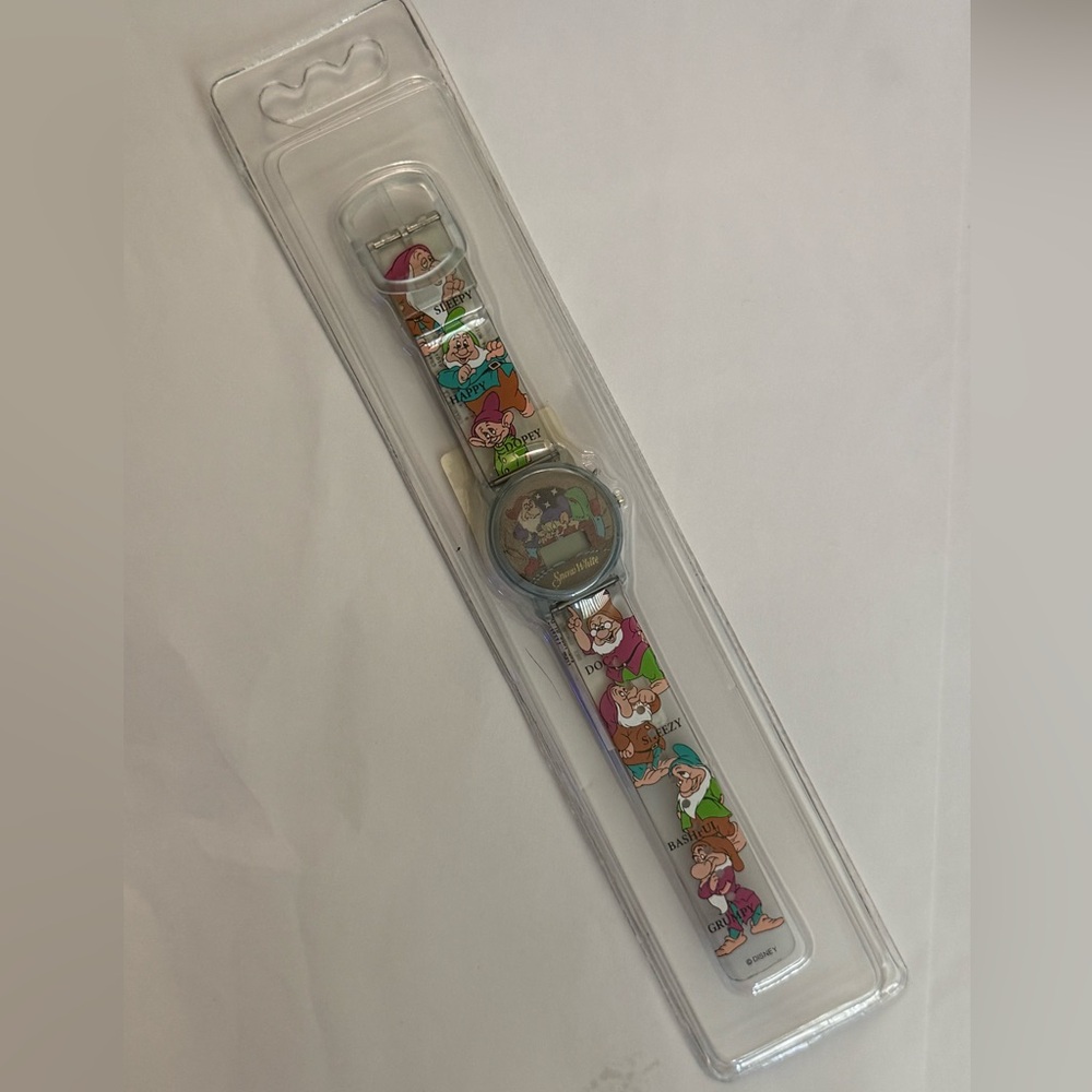 Vintage Disney Snow White Seven Dwarfs Watch NOS Sealed Kids Character Watch